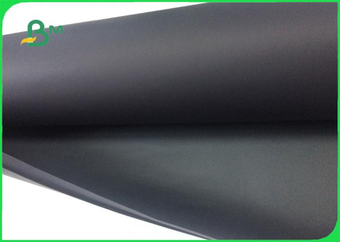 Carton noir adapté aux besoins du client anticourbure de couleur d'emballage cadeau de luxe en feuilles