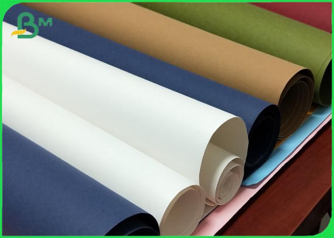 Le tissu lavable coloré de papier d'emballage imperméable pour les jeans marquent et l'étiquette d'habillement
