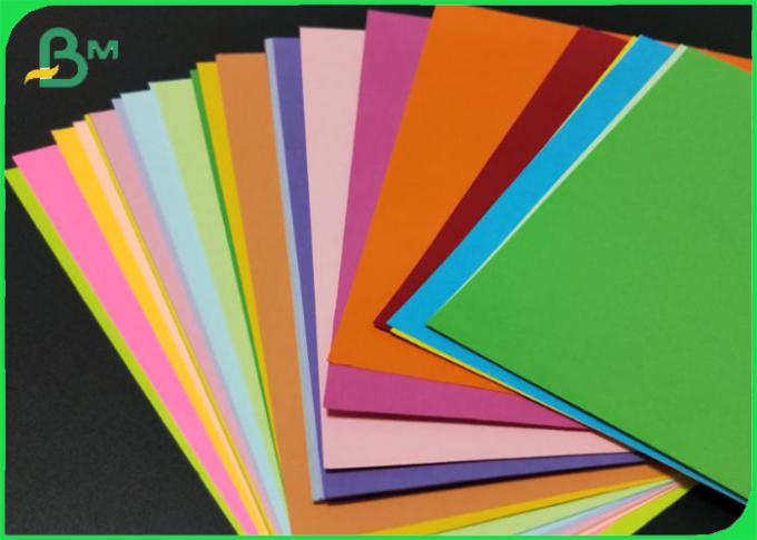 Bonne stabilité de la couleur Bristol Paper 180/200/230/250/300g Vert/Rose/Jaune/Blanc