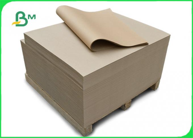 160gsm Brown Papier d'emballage Testliner de papier pour la pulpe réutilisée par 135cm d'emballage cadeau