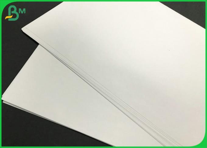 Bobines de inscription blanches superbes non-enduites de papier vergé de l'impression offset 70g 80g 100g