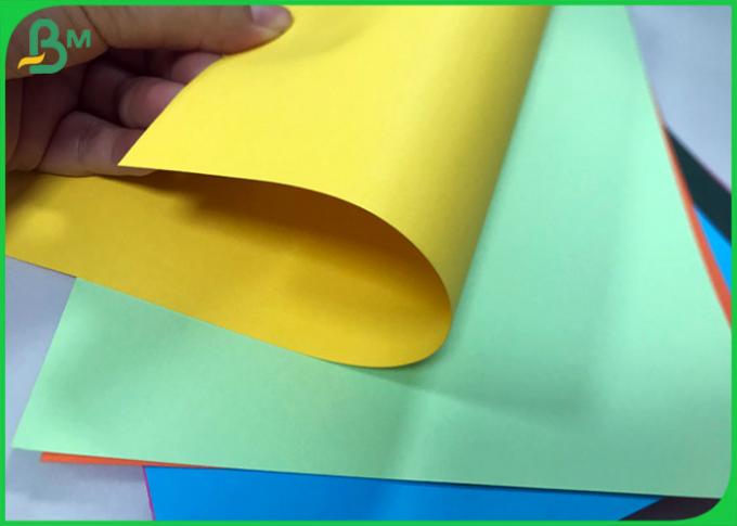 L'origami de la taille A1 embarque le papier Rames couleur lumineuse/foncée 80gsm 180gsm Manille emballage