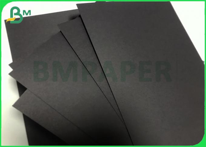 Feuille de carte noire de carton de double blanc de Matt 150gsm 350gsm de pâte de bois de mélange