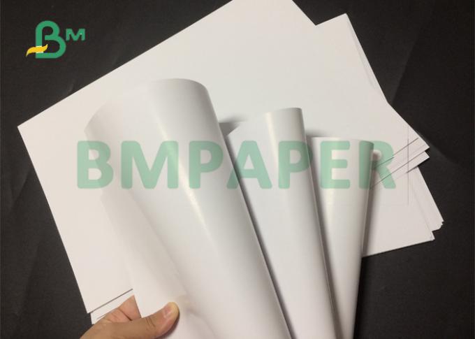 feuille de papier des textes de lustre de revêtement de côté de la taille 80lb 100lb 2 de 70 x de 100cm pour le calendrier