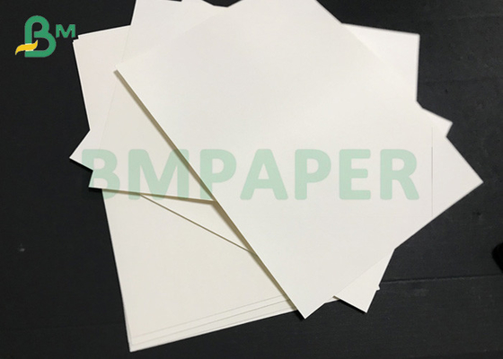 Le film blanc naturel de PE de 210g+ 15g a enduit le carton pour la matière première de tasse de papier