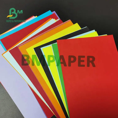Couleur rouge Bristol Paper non-enduit 70gsm aux matériaux multiples de personnalisation de la couleur 250gsm