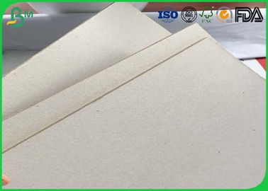 Double papier gris de papier moyen ondulé dégrossi non-enduit de carton gris pour la boîte de paquet