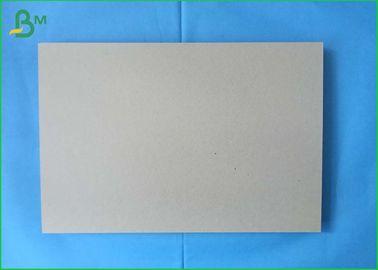 Le côté gris du carton gris 0.45mm de double gris d'épaisseur a appelé le panneau d'obligatoire de livre