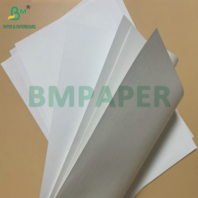 Papier kraft blanc à haute résistance imprimable 70 gm 80 gm pour fabriquer des sacs en papier