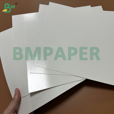 31 pouces 250g 275g 300g Carte à l'épreuve de la graisse blanche Pour la boîte de gâteau