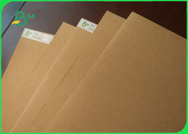 Papier d&amp;#39;emballage fort de brun solide de conseil de 400gsm 450gsm 100% de Vierge pour des hangbags