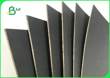 1.5MM 2MM papier de noir de 70 * de 100cm avec Grey Back For Boxes Packing