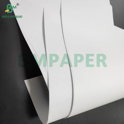Papier offset sans couche de 40 gm blanc haut pour les inserts de livres 640 x 900 mm