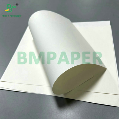 120 gr 150 gr Résistant papier kraft blanchi blanc pour sacs de magasinage 787 mm 1092 mm