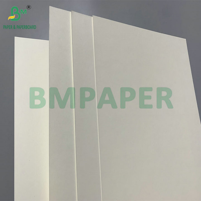 700 x 1000 mm Carton recyclé recouvert d'argile Carton CRB 350 grammes Pour la fabrication de boîtes d'emballage cosmétiques