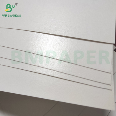 Un bol en papier sur mesure pour les fruits et les pique-niques est très demandé