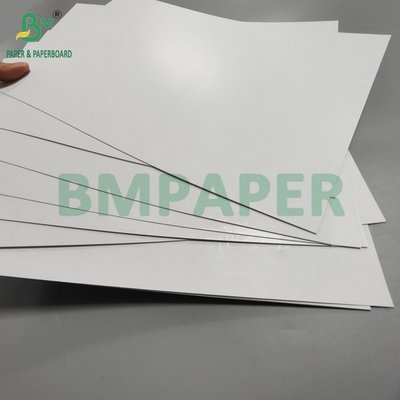300 gm 320 gm C2S papier noir bleu pour le jeu de cartes 71 x 95 cm