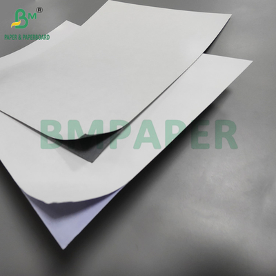 300 gm 320 gm C2S papier noir bleu pour le jeu de cartes 71 x 95 cm
