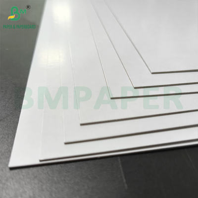 Carton recouvert d'argile blanche brillante 1 mm pour carton et boîte