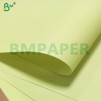 Papier de copie sans carbone recouvert d'une image transparente pour les factures et les reçus