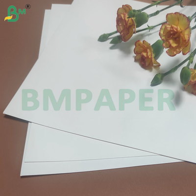 60/120 gsm Pâte de bois imprimable à haute rigidité Rouleaux de papier de paille