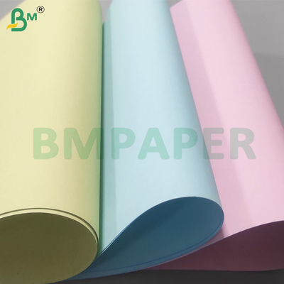 50 grammes de feuilles de papier sans carbone de taille de lettre NCR en plusieurs couleurs