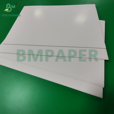 270 gm 330 gm FBB GC1 Carton pour boîtes pharmaceutiques 61 x 156 cm Durable