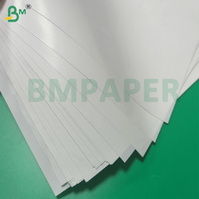 70 gm Papier d' étiquette revêtu d' un côté brillant Résistance humide Blanc élevé
