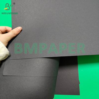 110 gm 180 gm Carte noire recouverte de deux côtés pour la fabrication de papier pliable artisanal