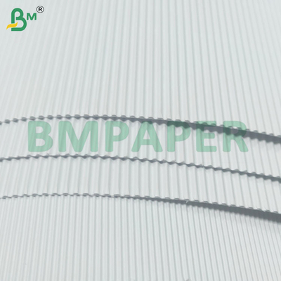 Trois couches de feuilles de papier ondulé blanc pour l'emballage domestique