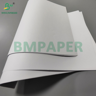 40# 60# Papier de livre non recouvert pour l'impression scolaire 34' x 22' Blancheur élevée