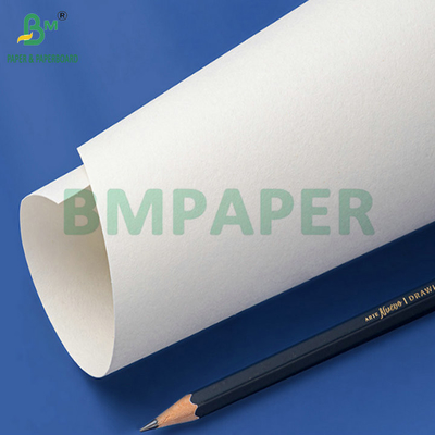 Papier d'esquisse pour les croquis d'exercice