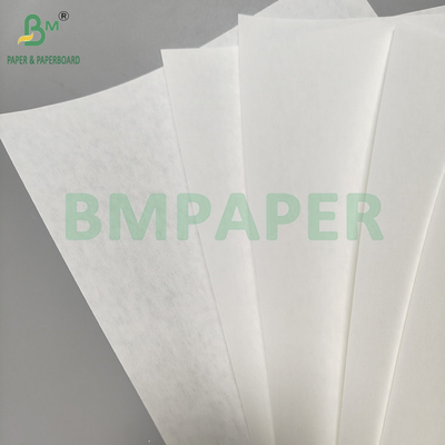 Papier kraft blanc à haute fibre ultra haute traction de 80 gm pour la fabrication de sacs en papier à base de farine
