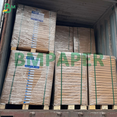 Papier à base de carton rouge de qualité supérieure sans revêtement pour la fabrication de cartons