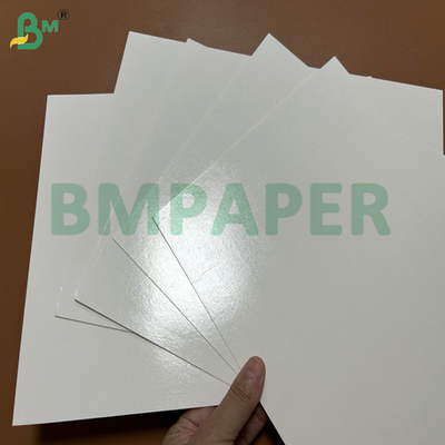31 pouces 250g 275g 300g Carte à l'épreuve de la graisse blanche Pour la boîte de gâteau