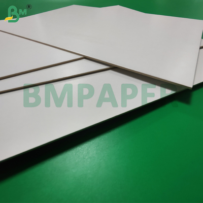 Panneau d'affichage en pâte de bois blanche de 3 mm pour signalétique suspendue 1220 x 2440 mm