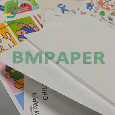 55g 1056D Papier imprimable à l'épreuve de l'humidité blanc pour étiquettes et étiquettes