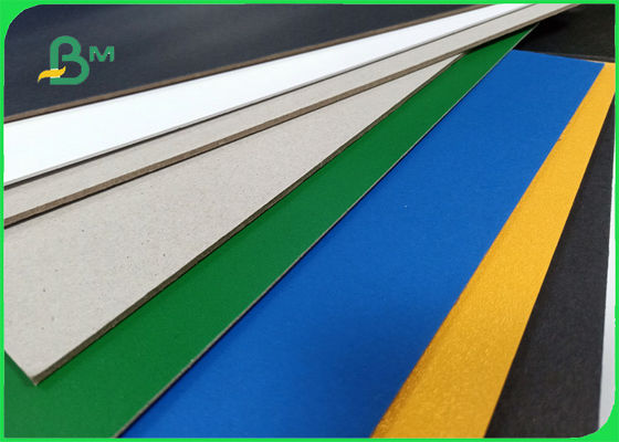 2.0mm FSC réutilisent le carton coloré de vernis brillant de pulpe pour le boîte-cadeau