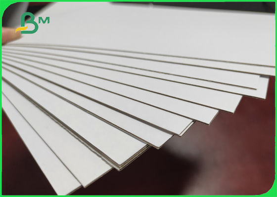 Carton blanc non-enduit 1.5mm de double côté conseil blanc de 70 x de 100cm