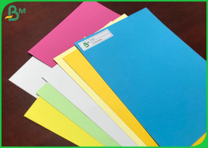  Le grand format a coloré le carton 180gsm d'origami feuilles jaunes/bleues de papier de Manille