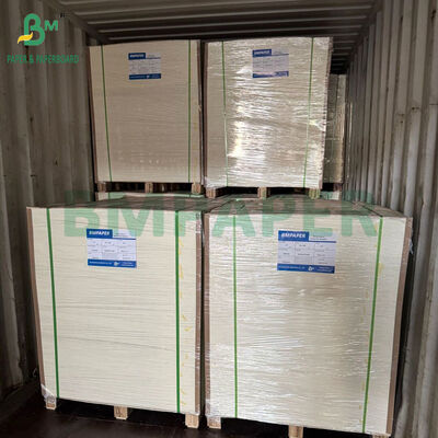 Absorption rapide de l'eau 390gm Plaque de sous-sol blanche pour le tapis de bière 455 x 650mm