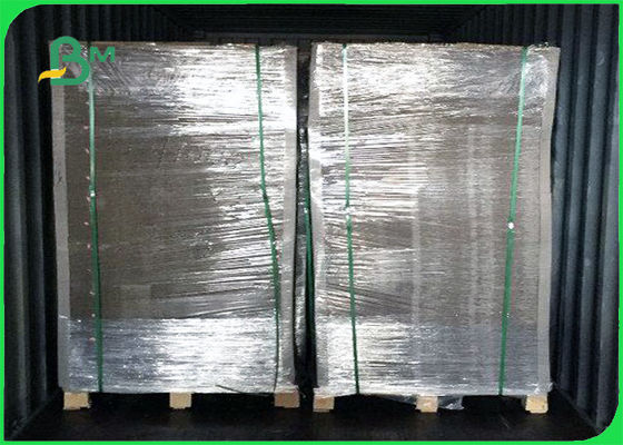 250gsm - 400gsm bon papier naturel de revêtement de la dureté FSC Brown Papier d'emballage pour l'emballage