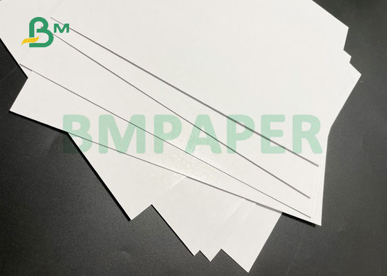 Résistant au pliage 300 gr 310 gr Carton de jeu double face recouvert brillant 70x100cm