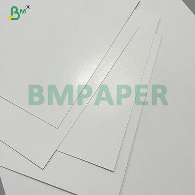 Feuilles de papier de carte de jeu de société de finition brillante de noyau noir de 310G C2S