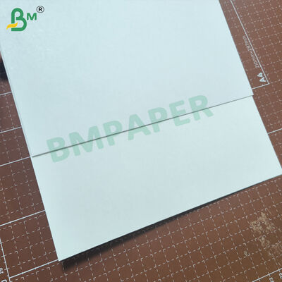 14 - Carton couché 32pt C1S pour blisters Blanc très brillant