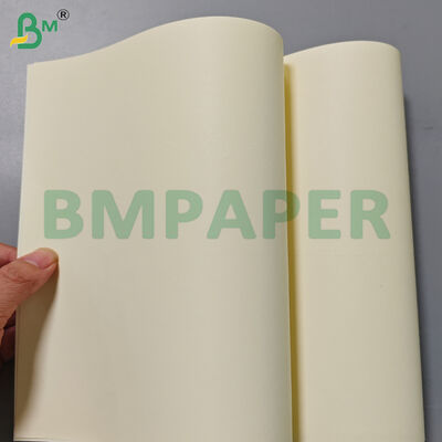 Feuilles de papier blanc 80 g/m² pour cahiers d'exercices à impression offset