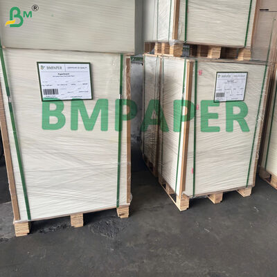 Carte blanche non recouverte papier lisse blanc clair 65lb couverture