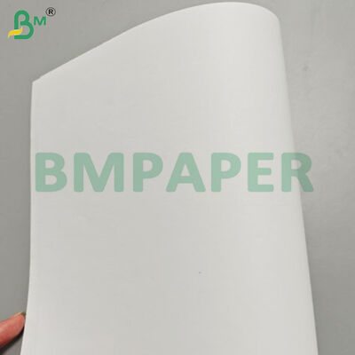 Rouleaux jumbo de papier bouffant crème 90 g/m² pour impression offset