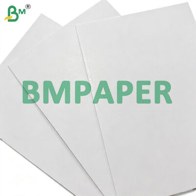 190 g 230 g 250 g papier revêtu en carton d'ivoire (C1S), 65 cm x 86 cm