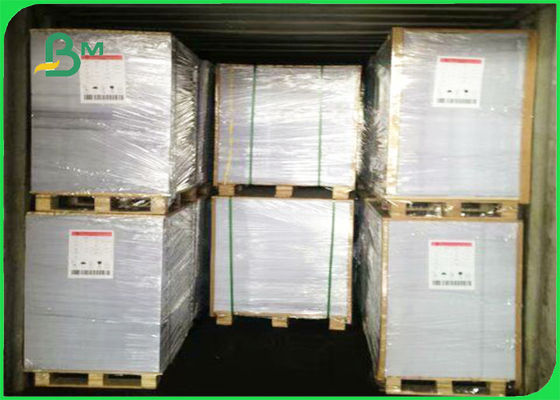 Papier non-enduit de Woodfree de blancheur élevée de FSC pour le livre d'exercice 60g - 180g